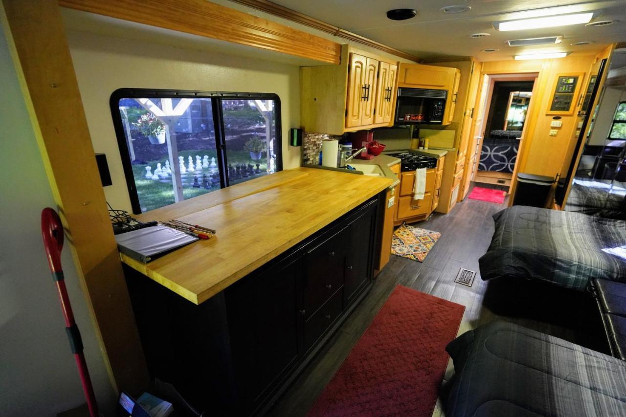 3E *Glamping At Treasure Lake* デュボア エクステリア 写真