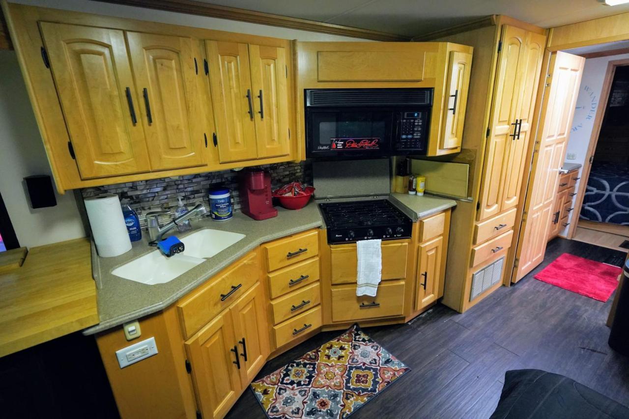 3E *Glamping At Treasure Lake* デュボア エクステリア 写真